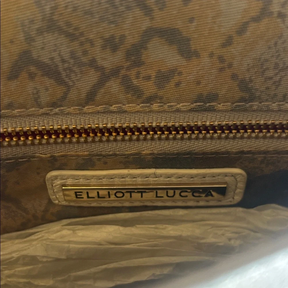 Elliott Lucca Cream Leather Clutch with Gold Chain - Picture 4 of 16